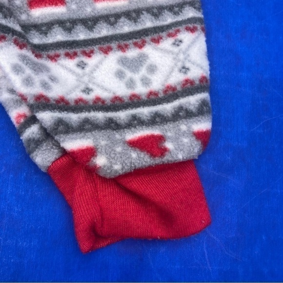 Merry Wear red and gray Christmas pajamas bottoms, size medium (8) - Picture 4 of 7
